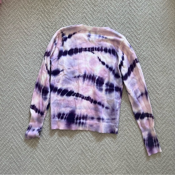 Autumn Cashmere Sweater - Picture 3 of 3